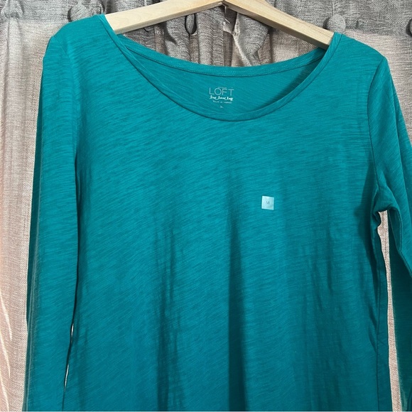 NWT LOFT Teal Long Sleeve Women's Top Size Medium - Picture 4 of 11